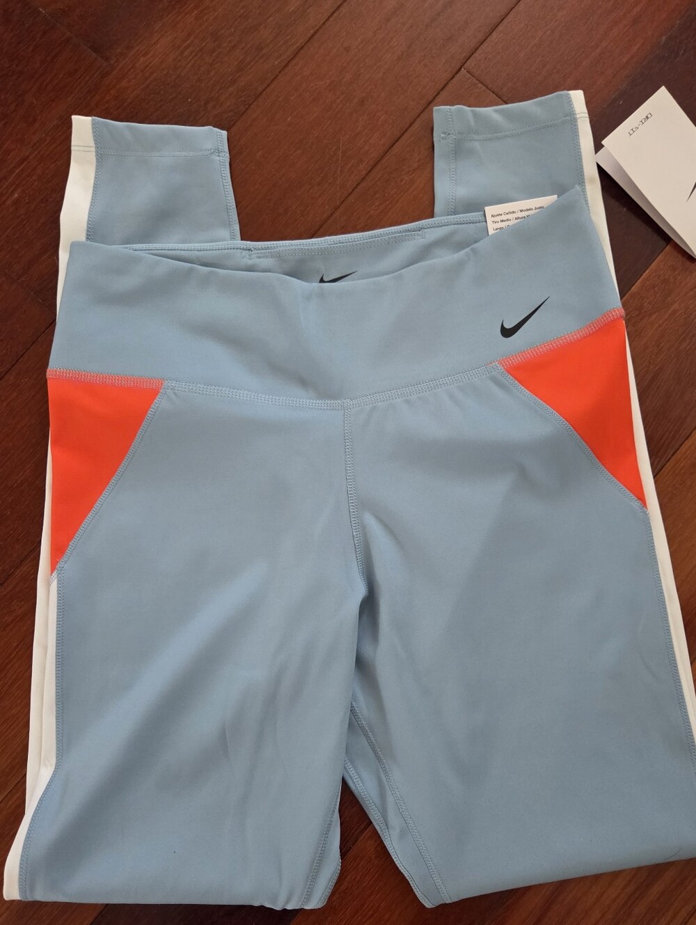 Nike One Dri Fit Leggings - Picture 2 of 6